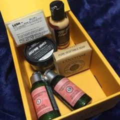 ラッシュ ロキシタン ボディケア用品セット LUSH LOCCITANEのサムネイル