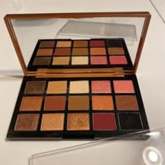 エチュードハウス プレイカラーアイパレット ランジェリーバックステージのサムネイル