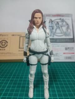 SHフィギュアーツ　ブラック・ウィドウ　スノースーツのサムネイル