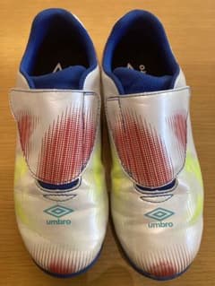 umbro トレーニングシューズ 22.5cm マジックテープのサムネイル