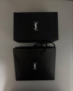 YSL 黒 ギフトボックスのサムネイル
