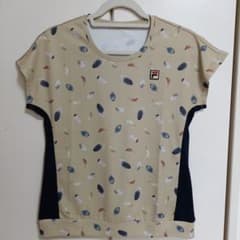 FILA テニスウェア Tシャツ 羽柄 ベージュ Lのサムネイル