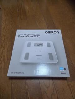 OMRON オムロン 体重体組成計 HBF-228T カラダスキャン - メルカリ