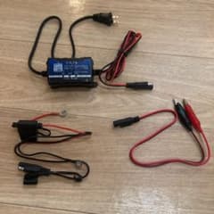 12V バッテリー充電器のサムネイル