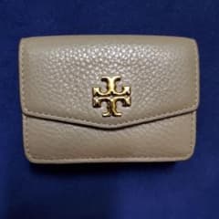 TORY BURCH ベージュ 三つ折り財布のサムネイル