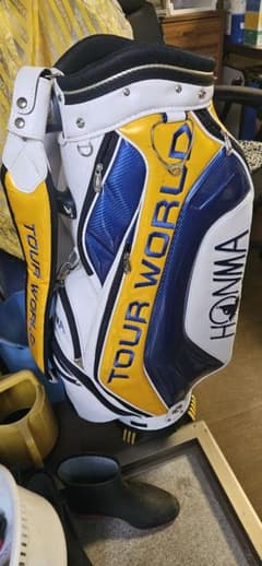 HONMA TOUR WORLD ゴルフバッグのサムネイル