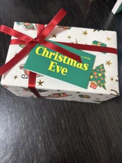 LUSH バスボム バブルバー 新品未使用未開封 クリスマスイブボックのサムネイル