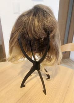 【美品】ミディアムショート　フルウィッグ（ネット付き）のサムネイル