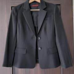 フォーマルスーツ・礼服（黒）３点セットのサムネイル