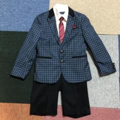男の子 フォーマルスーツのサムネイル