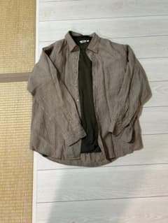 ユニクロ　Tシャツ　リネンシャツのセットのサムネイル