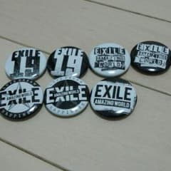reika様専用　19シリーズ　ペイントシリーズ　缶バッジ　EXILE　AWのサムネイル