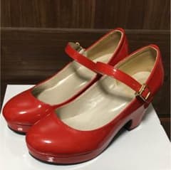 赤ヒールパンプスのサムネイル
