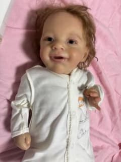 マ*ん様 リボーンドール　新生児　超リアルな子のサムネイル