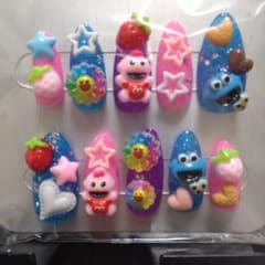 カラフルキャラクター3Dネイルチップのサムネイル