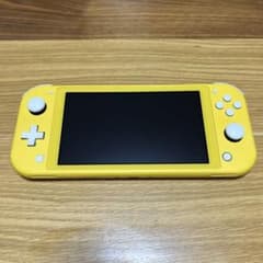 ⭐︎mizuさん専用⭐︎任天堂SWITCH LITE イエローのサムネイル