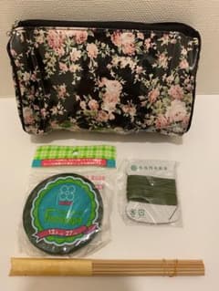 【値下げ】生け花・アレンジメント資材セット (ポーチ・フローラテープ・糸針金他)のサムネイル