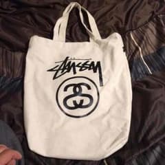 stussy トートバッグのサムネイル