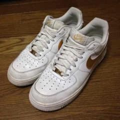 ナイキ エアフォースワンのサムネイル