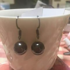 ❤ブラックパール風ピアスのサムネイル