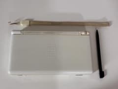 Nintendo DS Lite 本体 ホワイトのサムネイル