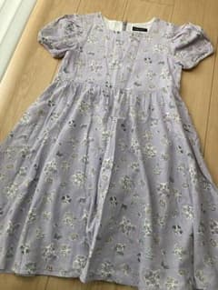 BeBe 半袖ワンピース 花柄 140cmのサムネイル