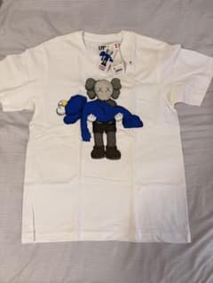 Kaws刺繍デザインTシャツ Mサイズ ホワイトのサムネイル