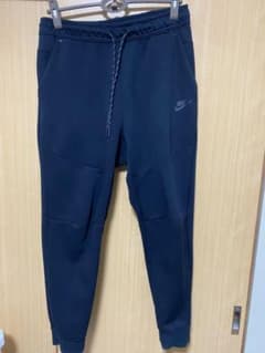 【美品】ナイキ テックフリースジョガー　スウェットパンツ　（m）　ブラックのサムネイル