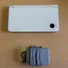kino様専用  DSi LL 美品のサムネイル
