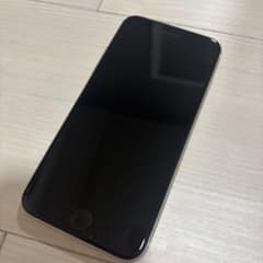 당일 발송 iphone se 3세대 64GB 측면에 소상처 배터리 84%