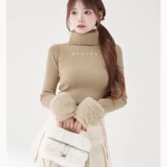 darich スムースファーリブニット トップス ベージュ - メルカリ