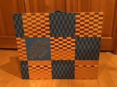 【あけみ様専用】ルイヴィトン　クリスマス限定ショッパーのサムネイル