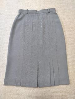 【新品未使用】千鳥格子柄 プリーツスカート 膝丈 ウエスト一部ゴムのサムネイル