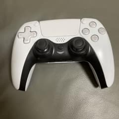 PS5 ワイヤレスコントローラー ホワイト/ブラックのサムネイル