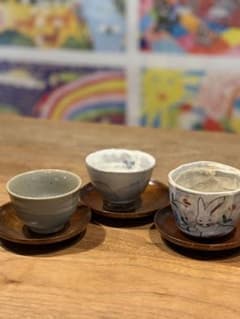 陶器 湯飲み 木製茶托のサムネイル