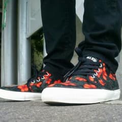 Xlarge × Converseスニーカーのサムネイル