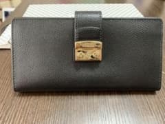 美品★FURLA長財布のサムネイル