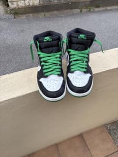 Nike Air Jordan 1 ハイカット スニーカー ブラック/グリーンのサムネイル