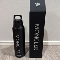 モンクレール MONCLER SIGG コラボ ボトル 水筒 500mlブラック モンクレール MONCLER SIGG コラボ ボトル 水筒 500mlブラック - メルカリ