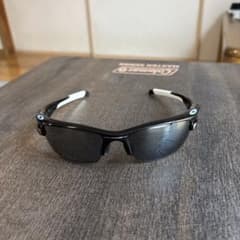 ざ*。様 美品OAKLEY FAST JACKETのサムネイル