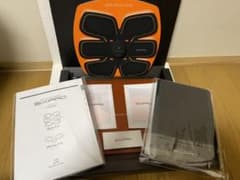 SIXPAD Abs Fit(シックスパッド アブズフィット) 腹筋のサムネイル