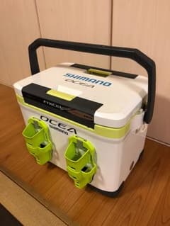 シマノ クーラーボックス フィクセルライト 170のサムネイル