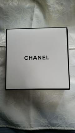 シャネル CHANEL 純正箱 空箱 保存箱 W19.5×H19.5×D7.0のサムネイル