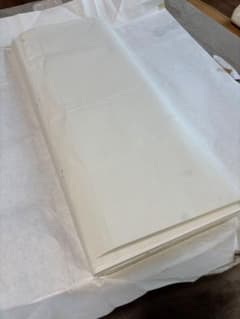 【銘柄不明】全紙 105枚 30-40年前古紙（手漉もしくは高級機械漉き）枯紙のサムネイル