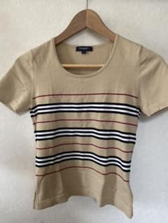 【メリー様専用】バーバリーロンドンカットソーのサムネイル