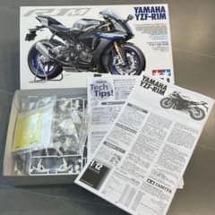 H*0様 未使用　TAMIYA 1/12 YAMAHA YZF-R1M プラモデのサムネイル
