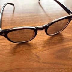 ウェリントン型 サングラス ブラウンのサムネイル