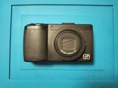 RICOH GR DIGITAL III デジタルカメラのサムネイル