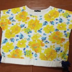 花柄Tシャツ　130のサムネイル
