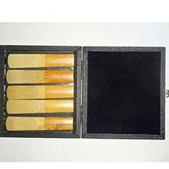 【※みわちん様専用！】T.Sax、B.Cl兼用 リードケース(5枚)のサムネイル